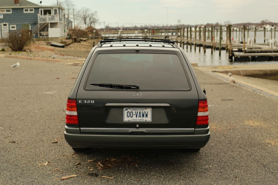 1994 Mercedes-Benz W124 E-Class - Image 17 of 31