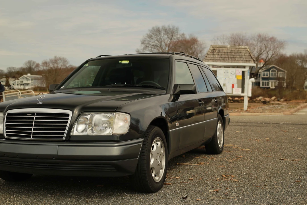 1994 Mercedes-Benz W124 E-Class - Image 23 of 31
