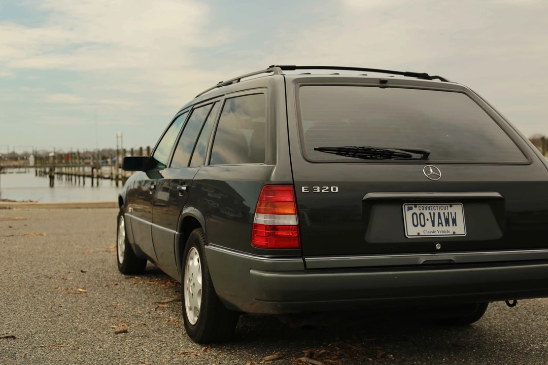 1994 Mercedes-Benz W124 E-Class - Image 25 of 31