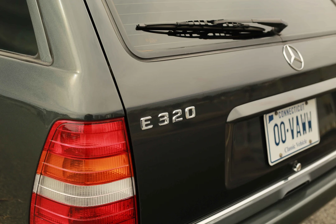 1994 Mercedes-Benz W124 E-Class - Image 27 of 31