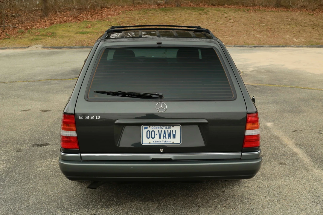 1994 Mercedes-Benz W124 E-Class - Image 9 of 31