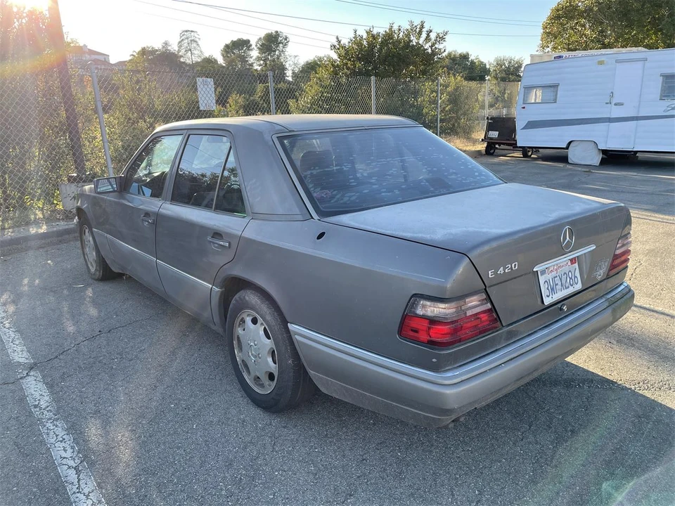 1994 Mercedes-Benz W124 E-Class - Image 4 of 13