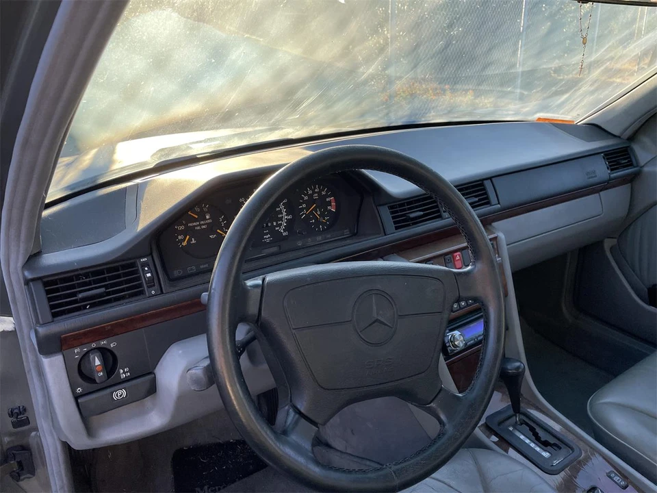 1994 Mercedes-Benz W124 E-Class - Image 6 of 13