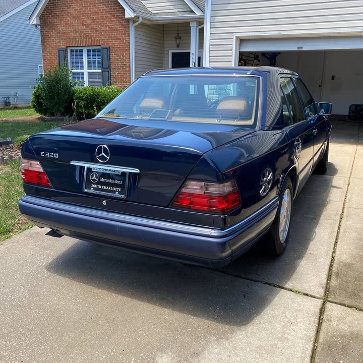 1994 Mercedes-Benz E-Class - Image 4 of 17