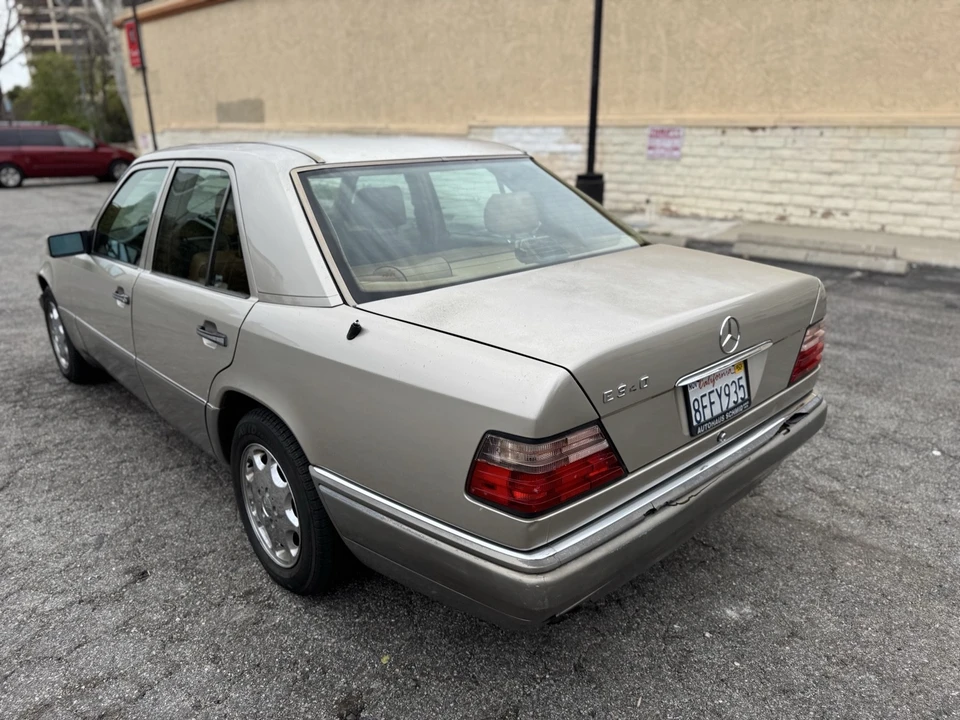 1994 Mercedes-Benz W124 E-Class - Image 6 of 21