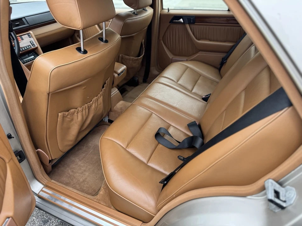 1994 Mercedes-Benz W124 E-Class - Image 16 of 21