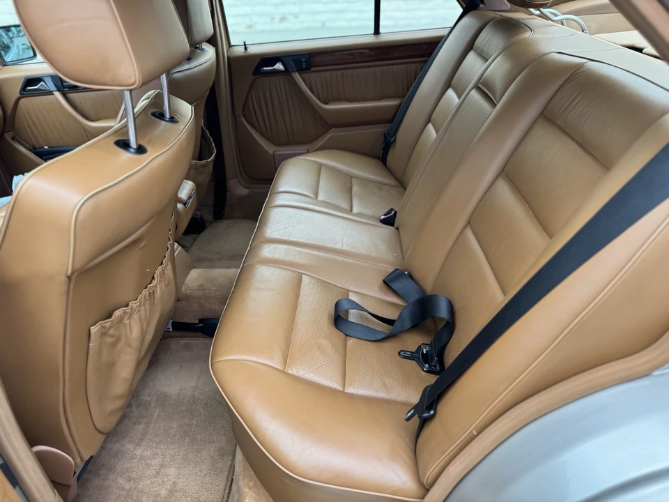 1994 Mercedes-Benz W124 E-Class - Image 17 of 21