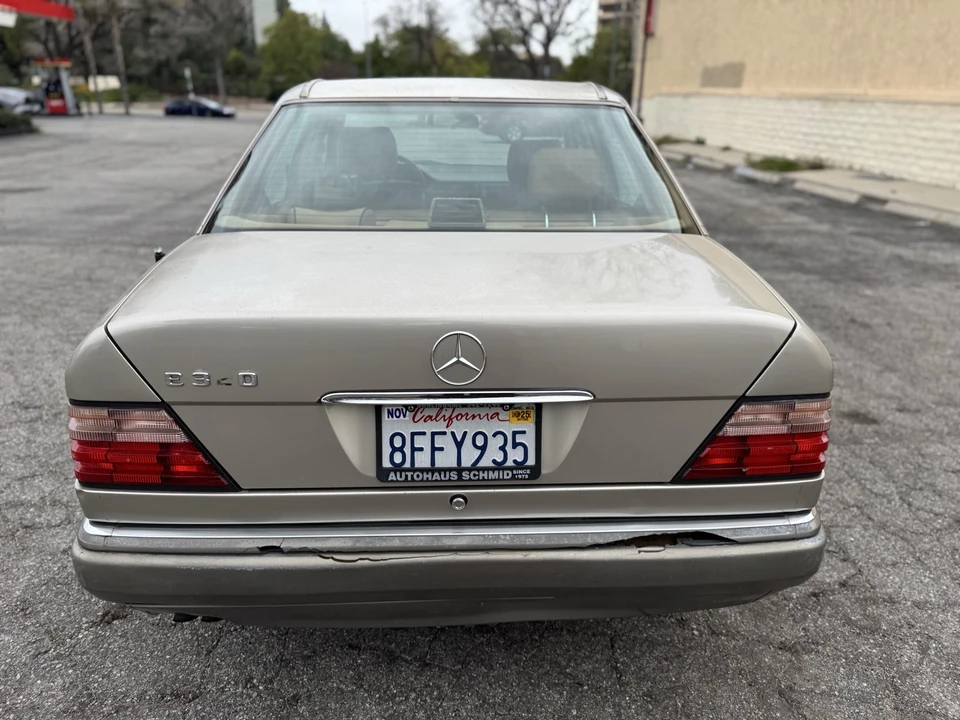 1994 Mercedes-Benz W124 E-Class - Image 8 of 21