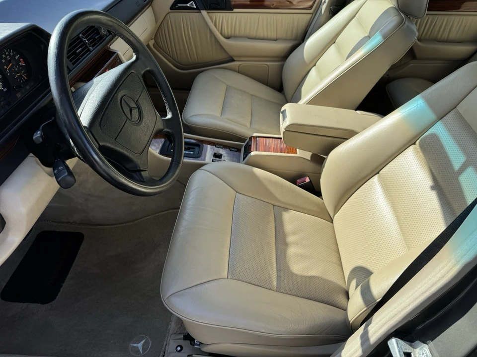 1994 Mercedes-Benz W124 E-Class - Image 10 of 20