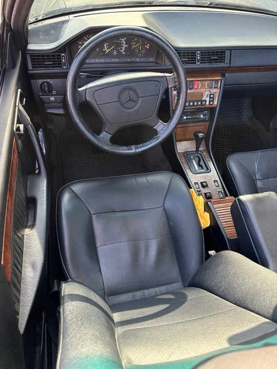 1994 Mercedes-Benz W124 E-Class - Image 18 of 21