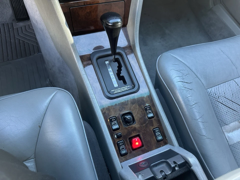 1994 Mercedes-Benz W124 E-Class - Image 13 of 24