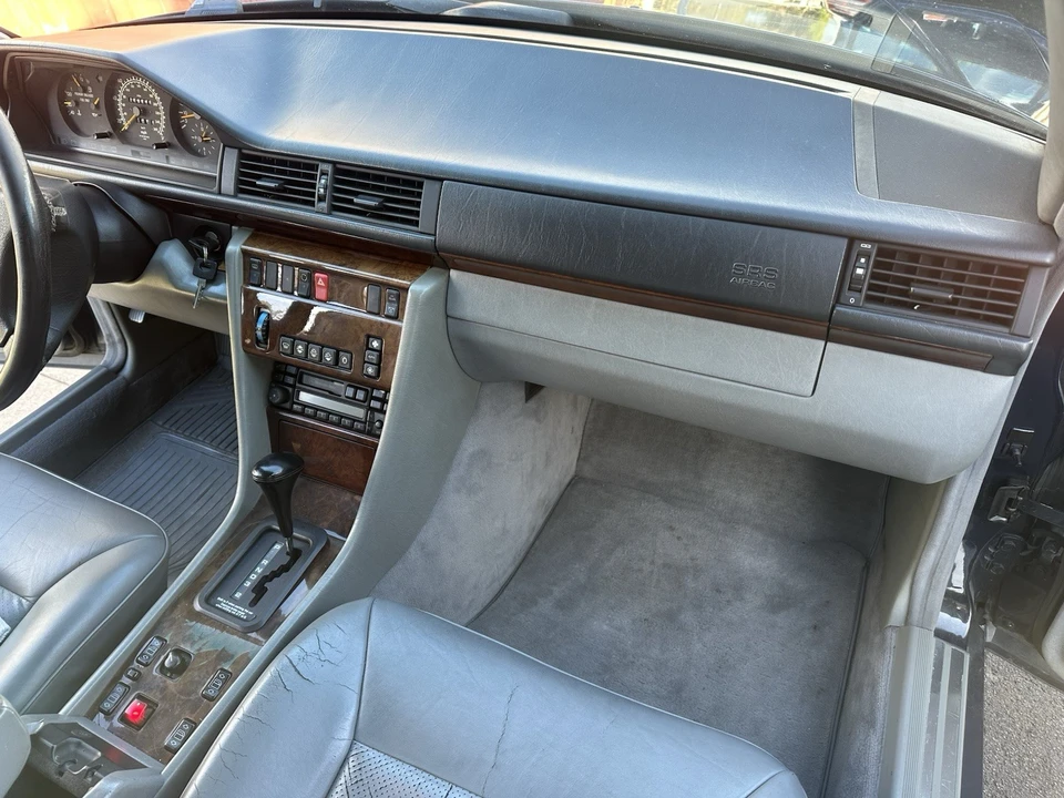 1994 Mercedes-Benz W124 E-Class - Image 19 of 24