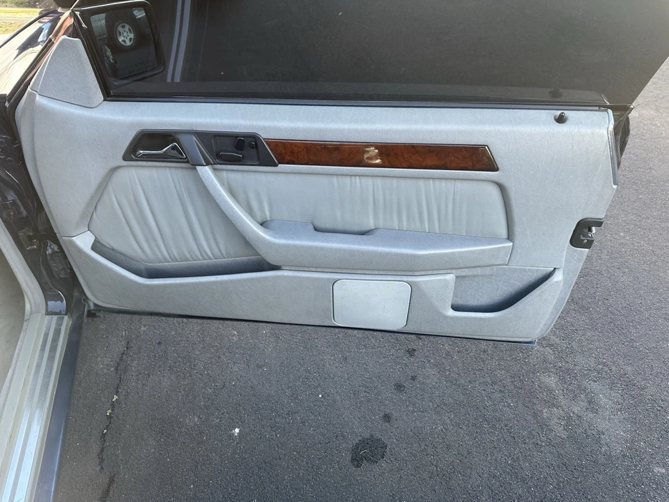 1994 Mercedes-Benz W124 E-Class - Image 20 of 24