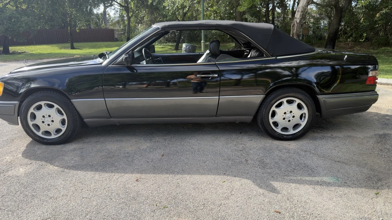 1994 Mercedes-Benz W124 E-Class - Image 10 of 21