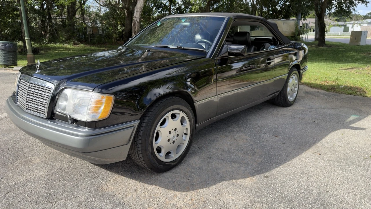 1994 Mercedes-Benz W124 E-Class - Image 9 of 21