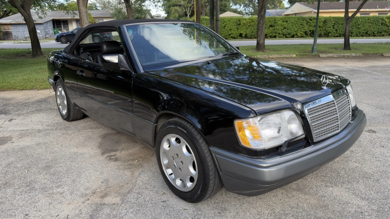 1994 Mercedes-Benz W124 E-Class - Image 15 of 21