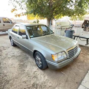1994 Mercedes-Benz E-Class E 320 Sedan 4D