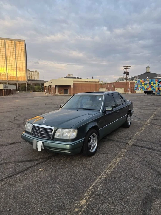 1994 Mercedes-Benz W124 E-Class - Image 3 of 15