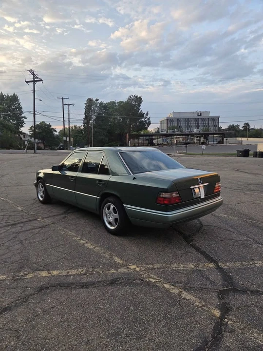 1994 Mercedes-Benz W124 E-Class - Image 5 of 15