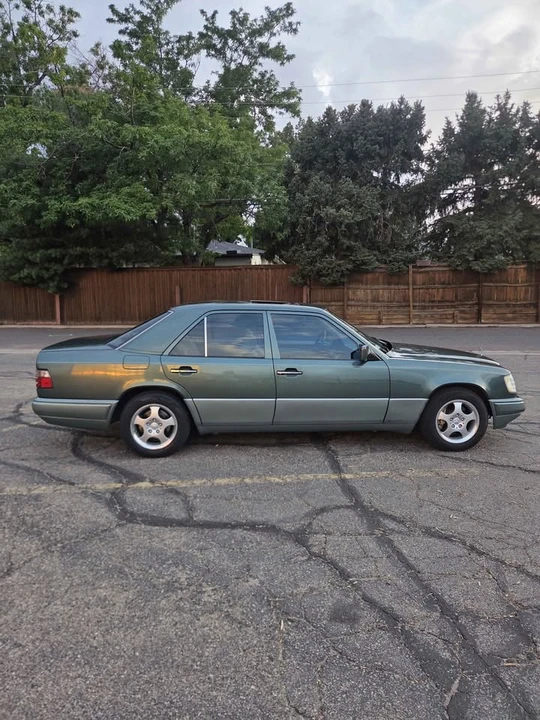 1994 Mercedes-Benz W124 E-Class - Image 8 of 15