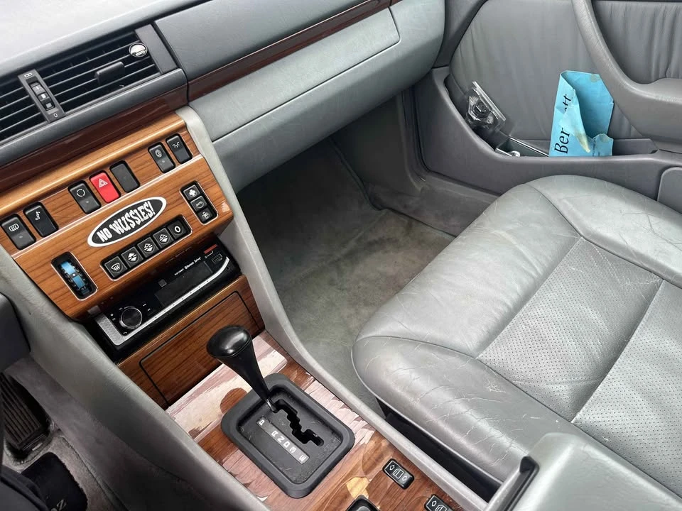 1994 Mercedes-Benz W124 E-Class - Image 2 of 6
