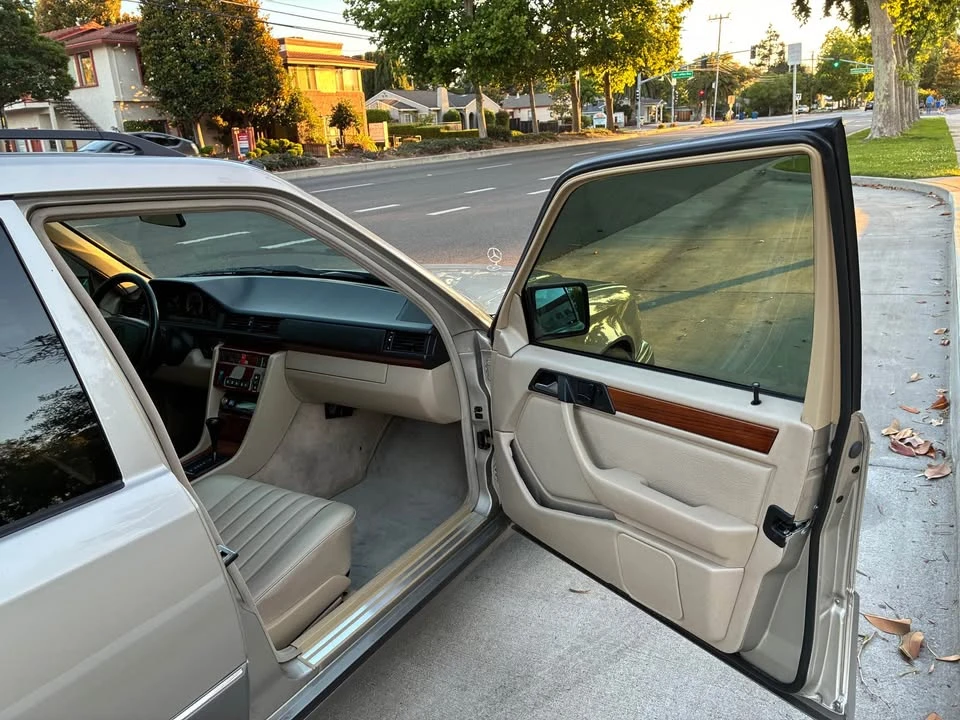 1994 Mercedes-Benz W124 E-Class - Image 8 of 20
