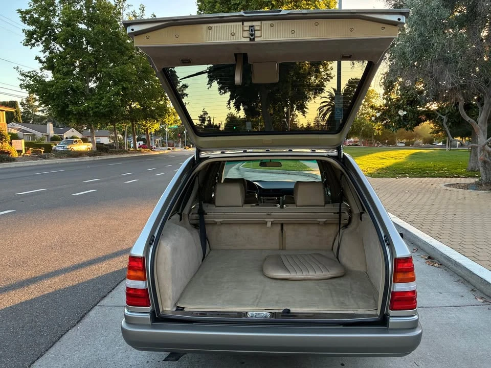 1994 Mercedes-Benz W124 E-Class - Image 6 of 20