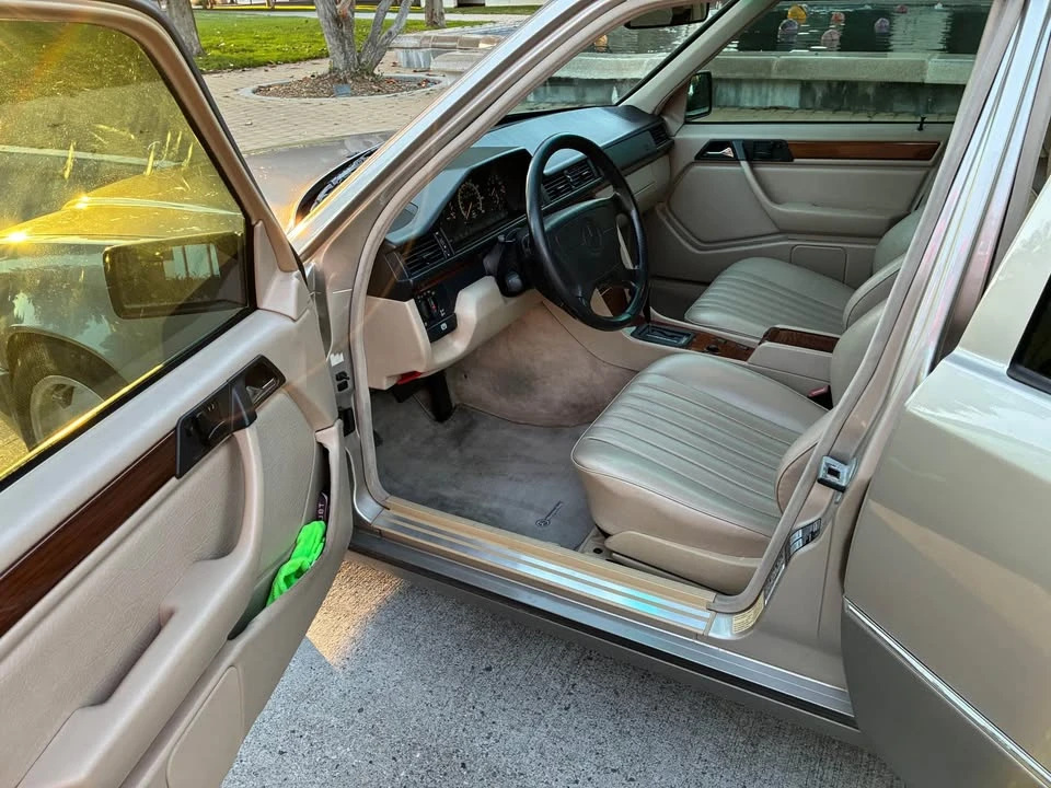 1994 Mercedes-Benz W124 E-Class - Image 7 of 20