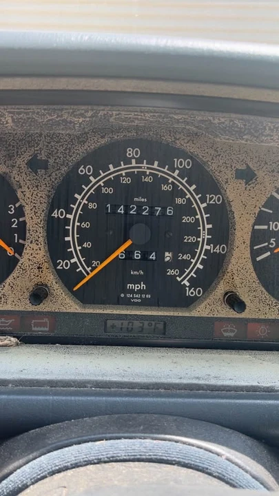 1994 Mercedes-Benz W124 E-Class - Image 8 of 8
