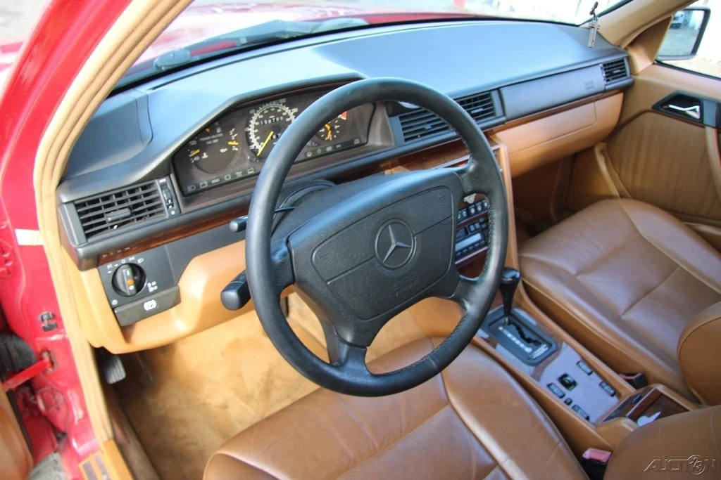 1994 Mercedes-Benz W124 E-Class - Image 15 of 21