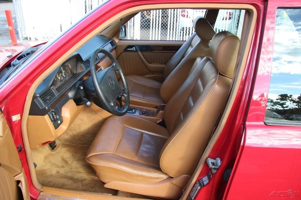 1994 Mercedes-Benz W124 E-Class - Image 14 of 21