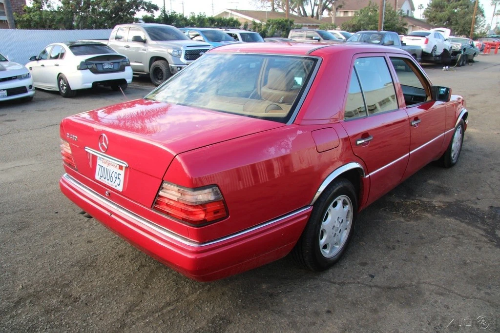 1994 Mercedes-Benz W124 E-Class - Image 6 of 21
