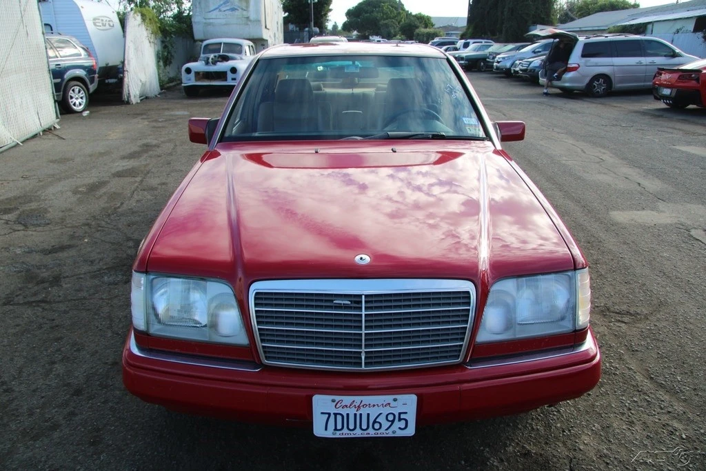 1994 Mercedes-Benz W124 E-Class - Image 9 of 21