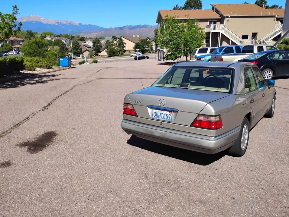 1994 Mercedes-Benz W124 E-Class - Image 11 of 14