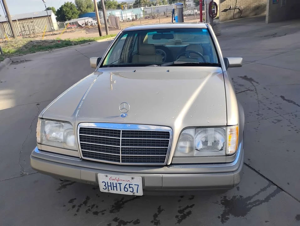 1994 Mercedes-Benz W124 E-Class - Image 5 of 14