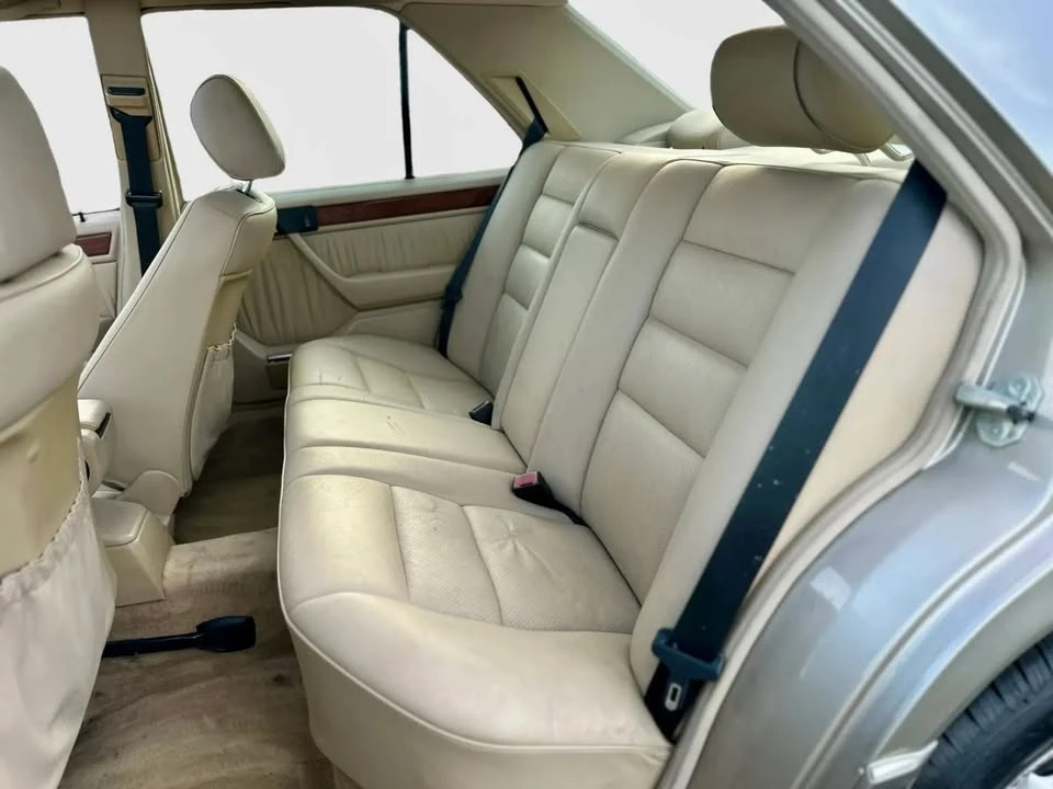 1994 Mercedes-Benz W124 E-Class - Image 19 of 20