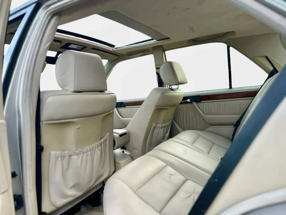 1994 Mercedes-Benz W124 E-Class - Image 18 of 20