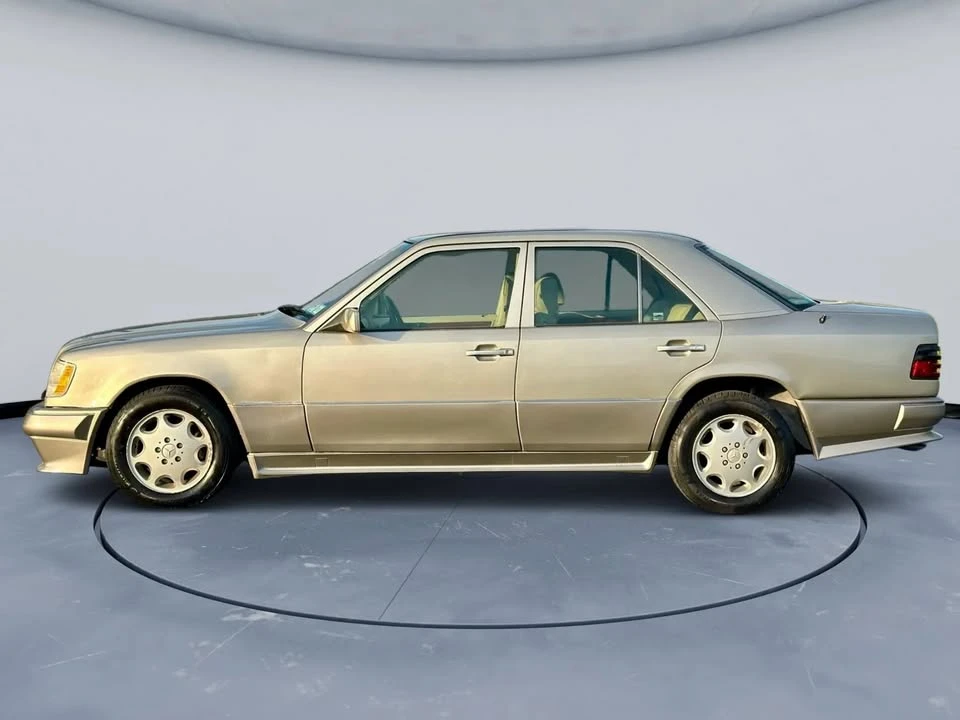 1994 Mercedes-Benz W124 E-Class - Image 3 of 20