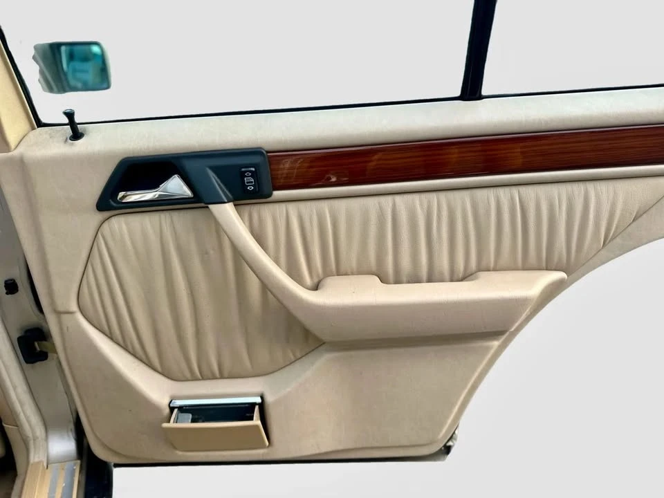 1994 Mercedes-Benz W124 E-Class - Image 20 of 20