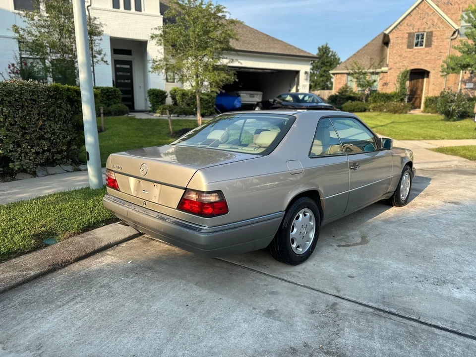 1994 Mercedes-Benz W124 E-Class - Image 7 of 14