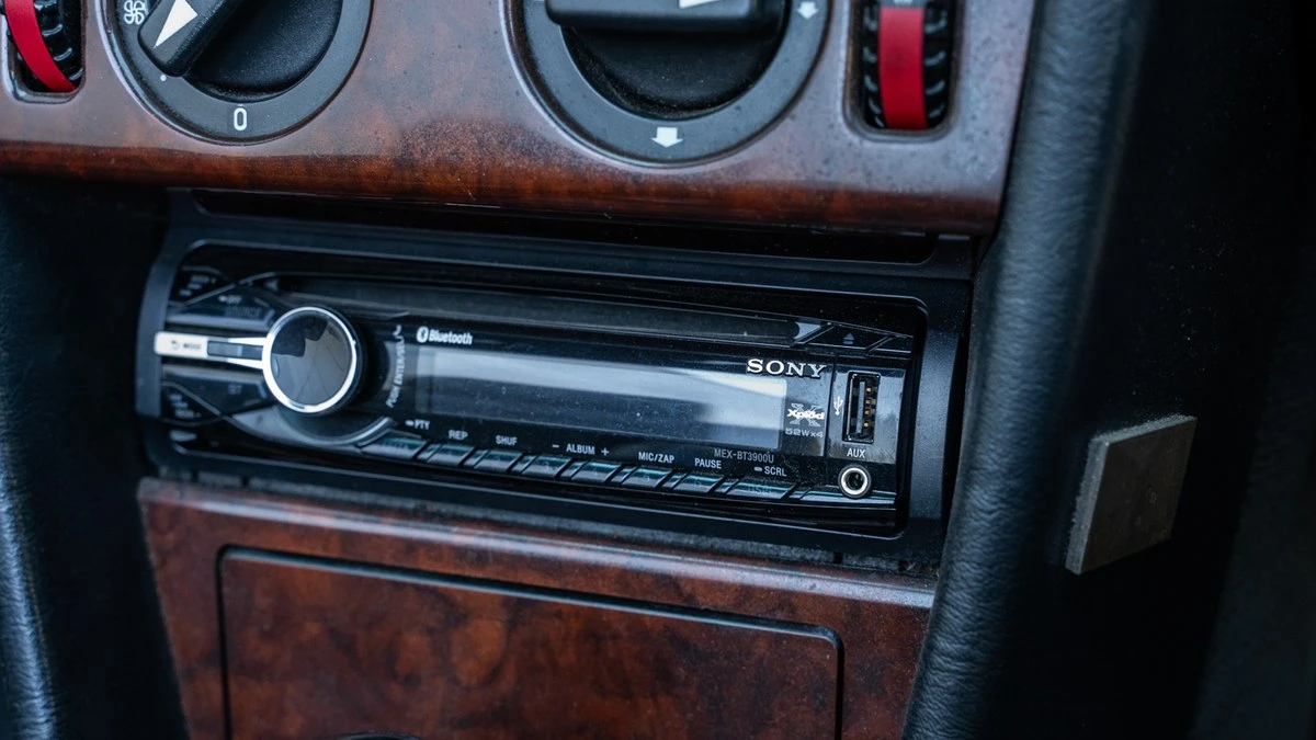 1994 Mercedes-Benz W124 E-Class - Image 29 of 30