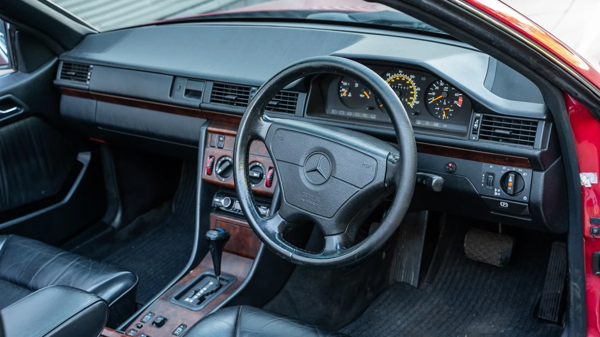 1994 Mercedes-Benz W124 E-Class - Image 16 of 30