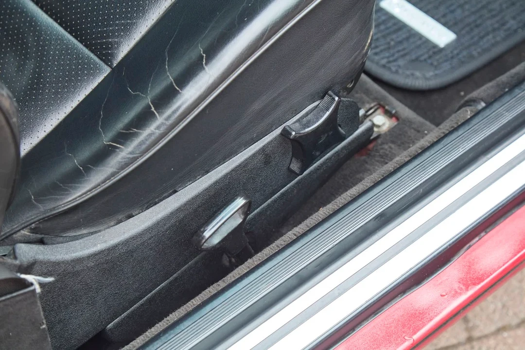 1994 Mercedes-Benz W124 E-Class - Image 25 of 30