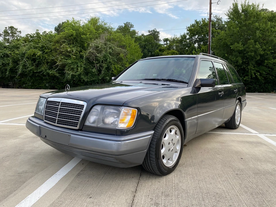 1994 Mercedes-Benz W124 E-Class - Image 2 of 31