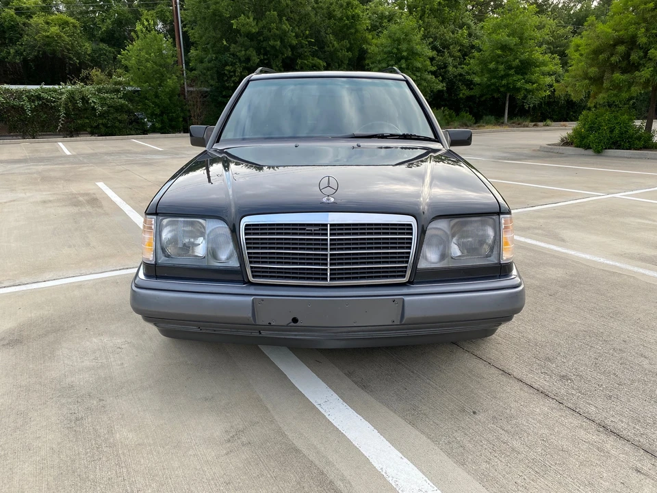 1994 Mercedes-Benz W124 E-Class - Image 4 of 31