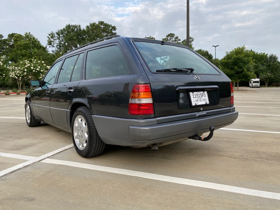 1994 Mercedes-Benz W124 E-Class - Image 15 of 31