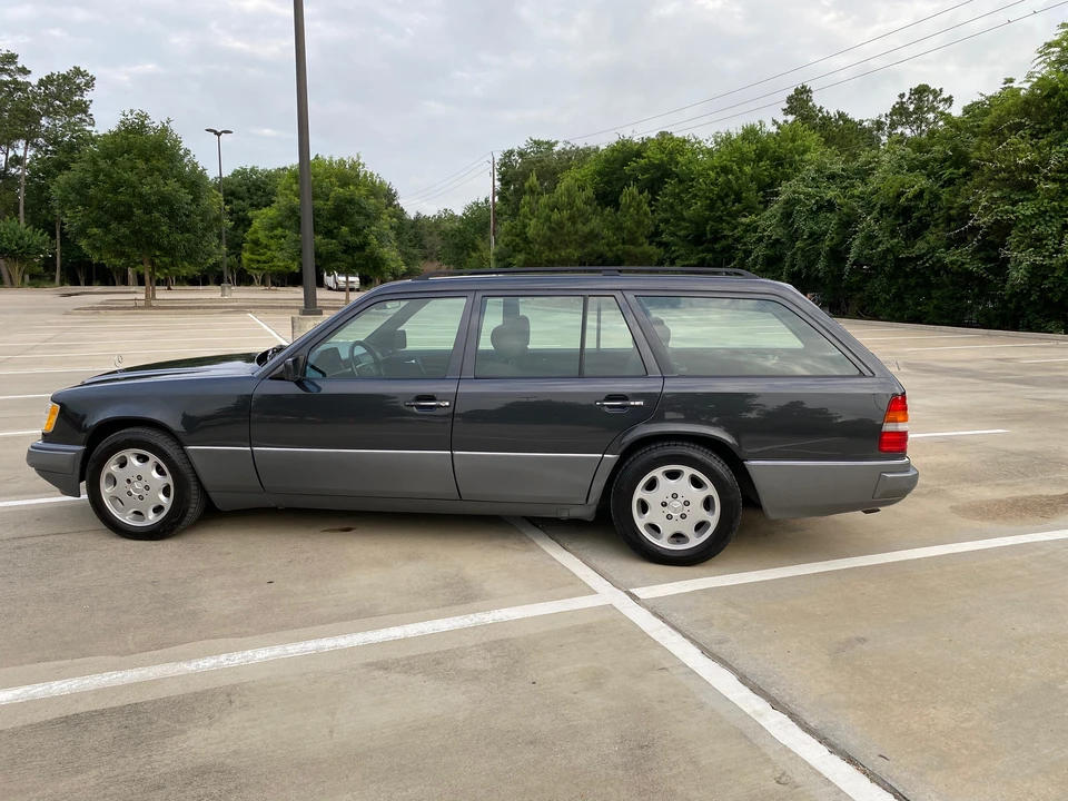 1994 Mercedes-Benz W124 E-Class - Image 16 of 31