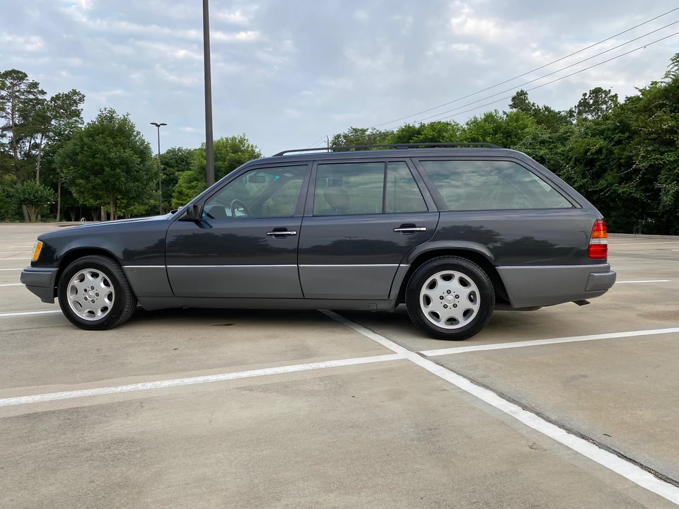 1994 Mercedes-Benz W124 E-Class - Image 17 of 31