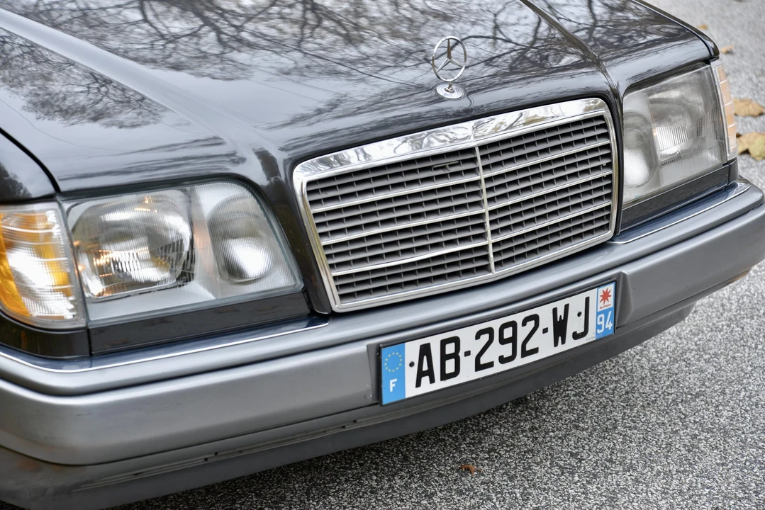 1994 Mercedes-Benz W124 E-Class - Image 18 of 31