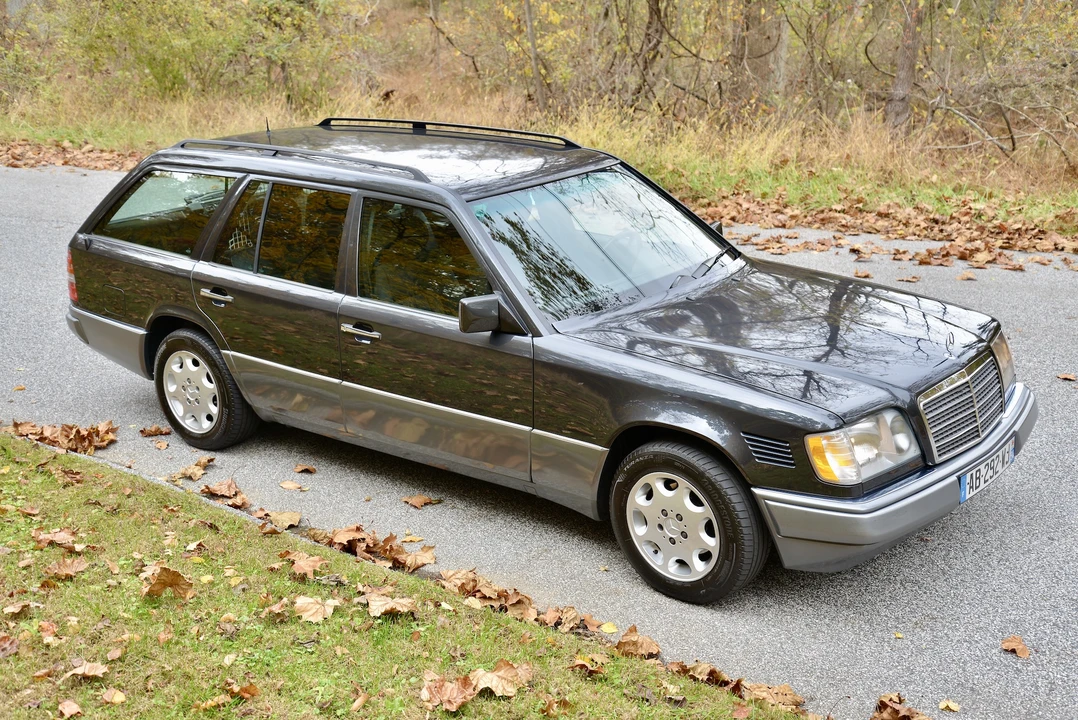 1994 Mercedes-Benz W124 E-Class - Image 7 of 31